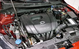Mazda 2 z rocznika 2015 (6/8)