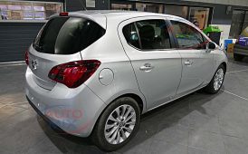 Opel Corsa z rocznika 2015 (2/8)